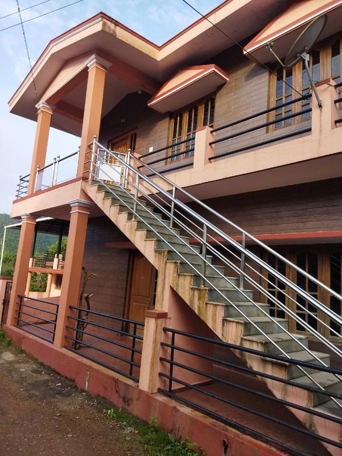 Hidden Gem Home Stay Madikeri Exterior foto
